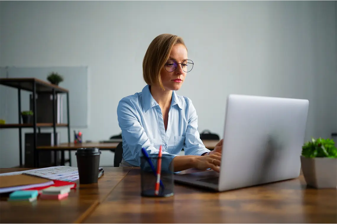 Preguntas Frecuentes Captura de pantalla de análisis de datos localizados mostrando la toma de decisiones informadas.