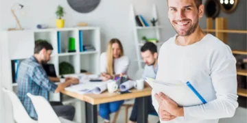 Ilustración de estrategias de desarrollo lideradas por Ampay Digital en el ámbito empresarial de Arequipa.