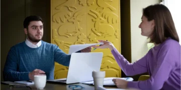 Gestión efectiva de perfiles sociales en Perú