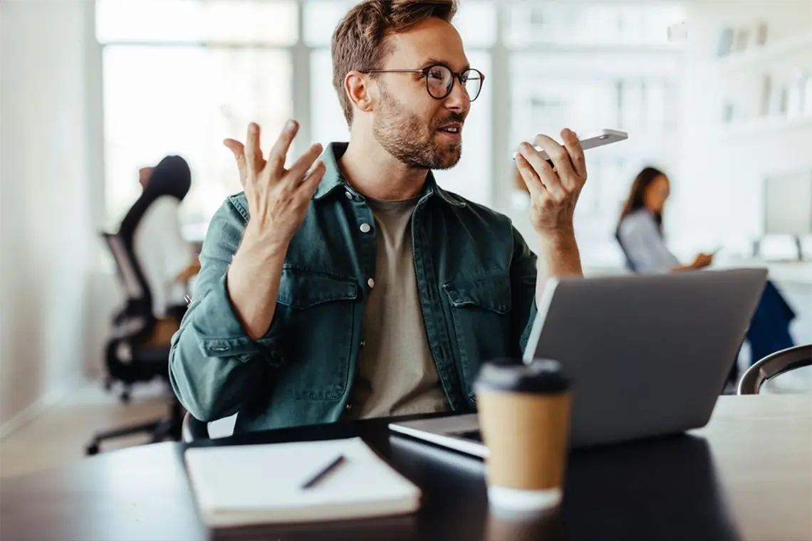 Conclusión Imagen que represente el éxito y el crecimiento de un negocio local gracias a las estrategias de contenido. Contenido para Plataformas Locales en Perú.
