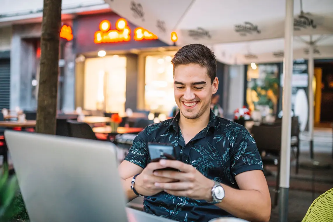 Tendencias y futuro del marketing digital con Giancarlo Montes de Oca Giancarlo Montes de Oca, una figura emblemática del éxito empresarial.