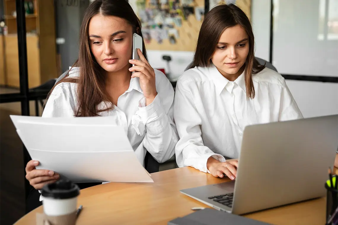 CEO y Marketer Digital Giancarlo Montes de Oca, agencia Ampay Digital Giancarlo Montes de Oca, CEO y Marketer Digital de la agencia Ampay Digital, especialista en estrategias SEO para empresas en Arequipa, es consultado por teléfono por una de las encargadas del informe.