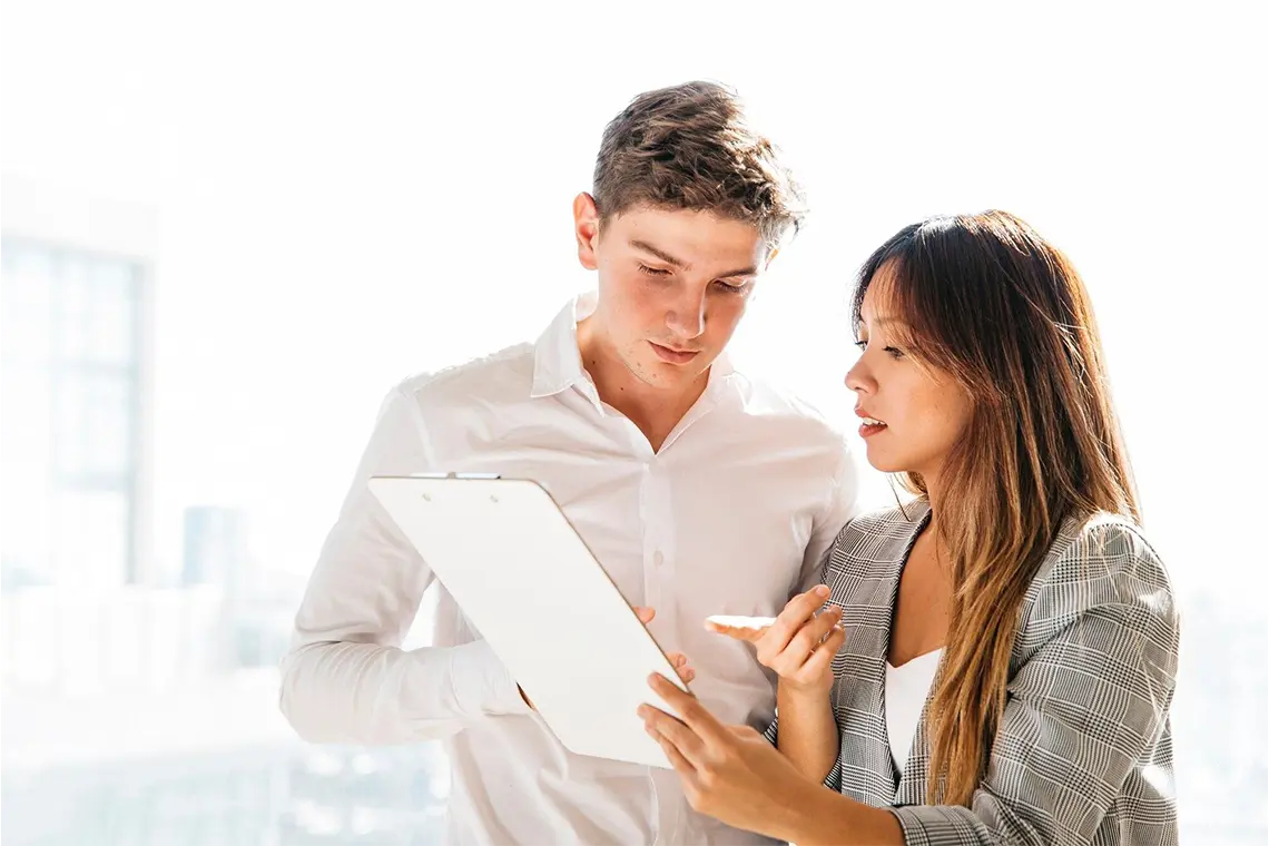 Desarrollo de marcas innovador con Ampay Digital Imagen que ilustra el posicionamiento de marca líder proporcionado por Ampay Digital en el escenario empresarial arequipeño.